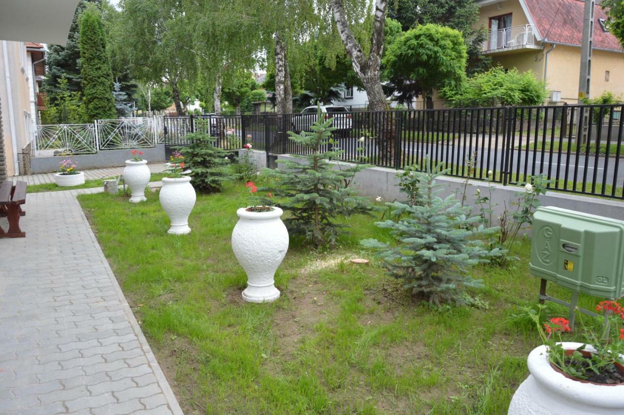 Varga Apartman Hévíz Exterior foto