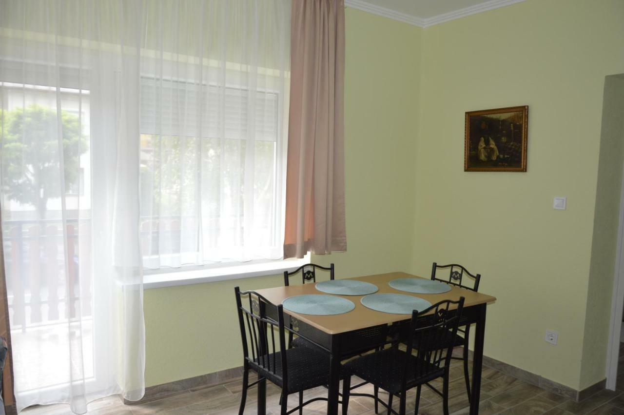 Varga Apartman Hévíz Exterior foto