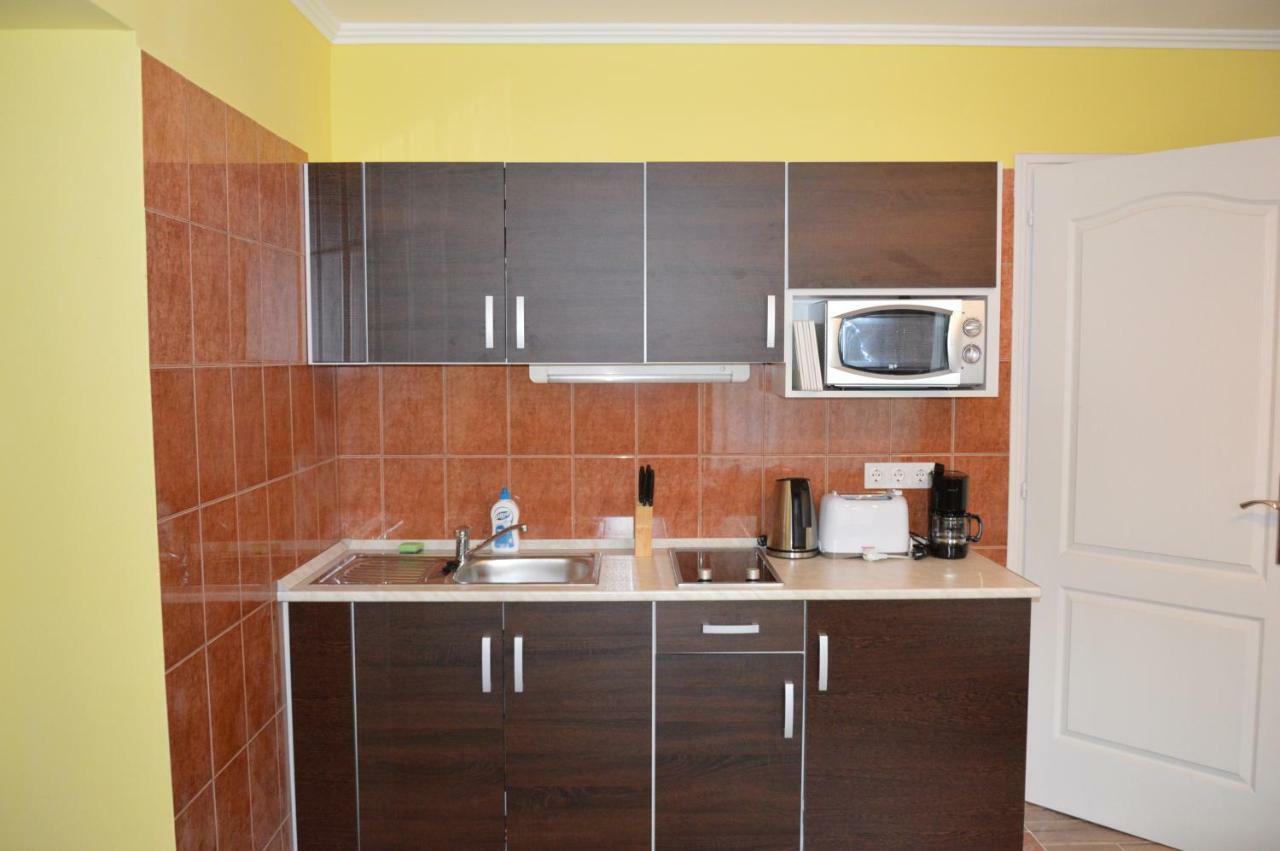 Varga Apartman Hévíz Exterior foto
