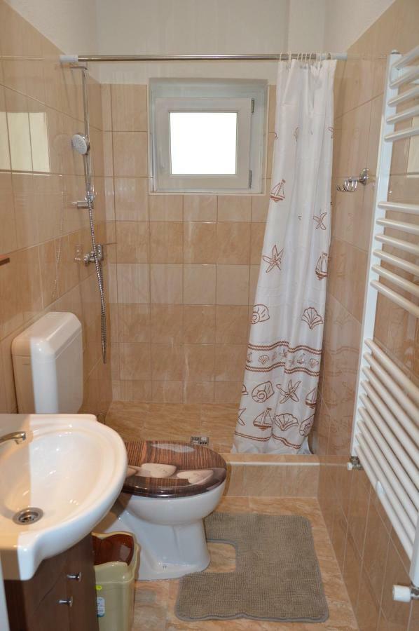 Varga Apartman Hévíz Exterior foto