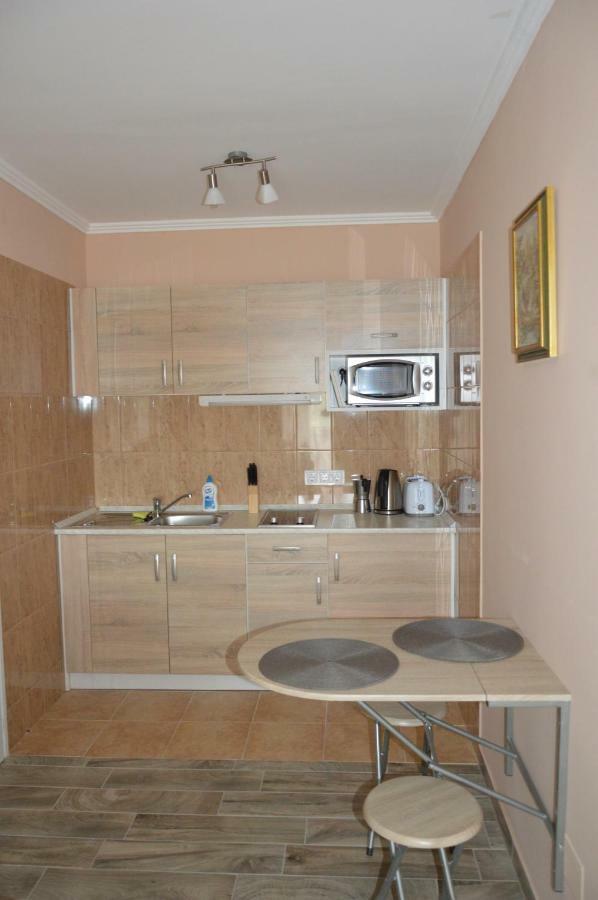 Varga Apartman Hévíz Exterior foto