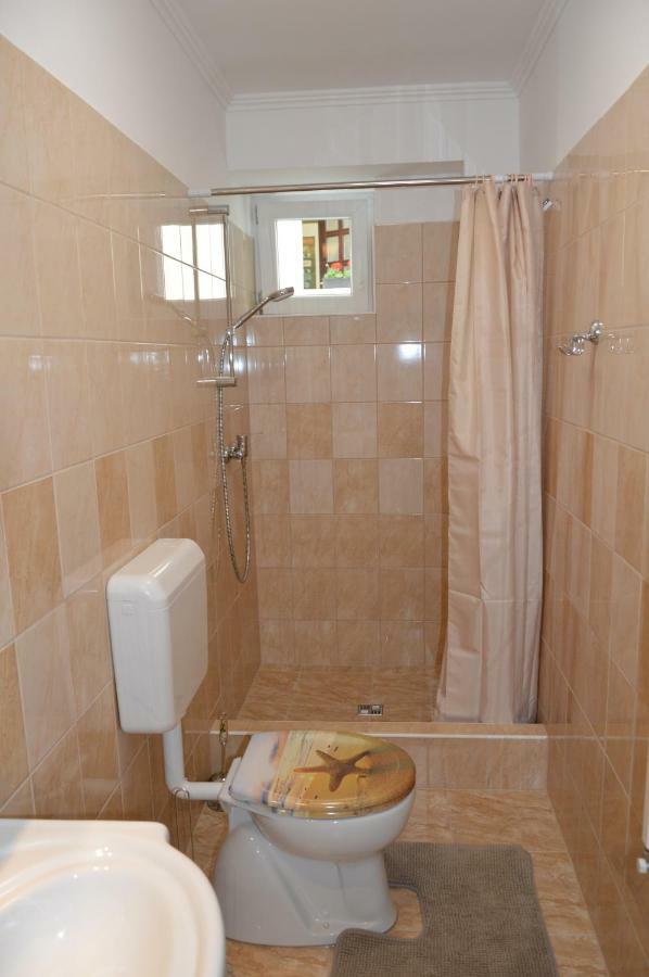 Varga Apartman Hévíz Exterior foto