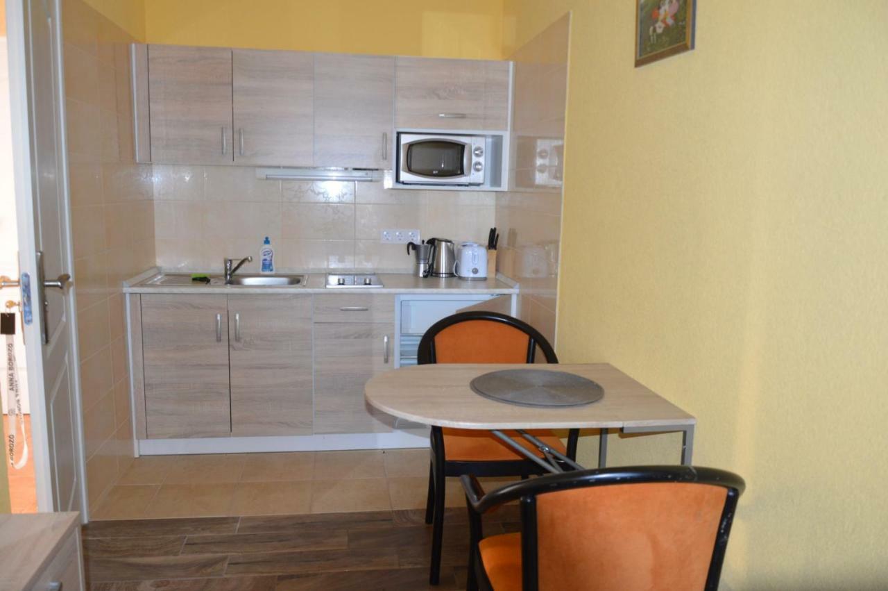 Varga Apartman Hévíz Exterior foto