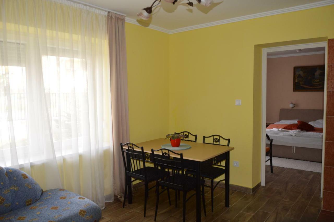 Varga Apartman Hévíz Exterior foto